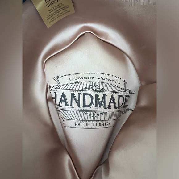 Hats in the Belfry size Large - Picture 12 of 13